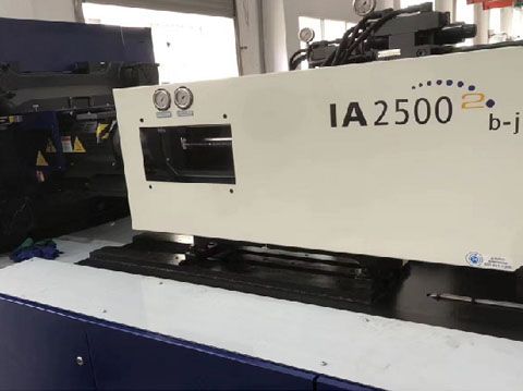 2K two-shot injection molding machine at Jeancen Mold
